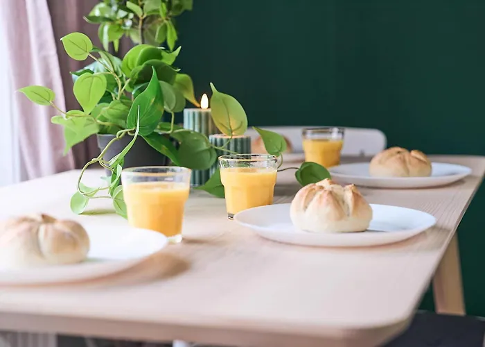 In The Heart Of Vibrant Apartament *