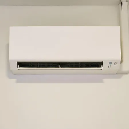 In The Heart Of Vibrant Αϊντχόφεν